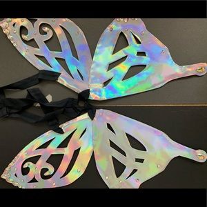Butterfly holographic wings